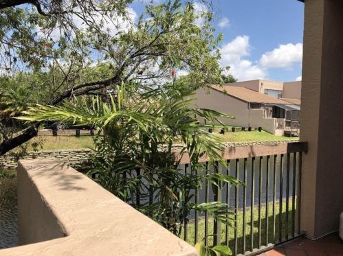 12329 11th Ct, Hollywood, FL 33026-4385