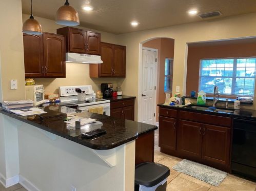 1011 Orange Ave, Tavares FL  32778-2339 exterior