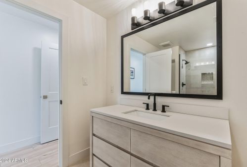 6014 Laurel Ln, Scottsdale AZ 85254-4642 exterior