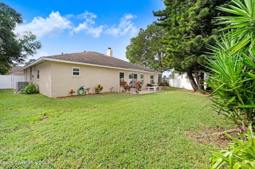1290 Muirfield Ct, Titusville FL  32780-5463 exterior