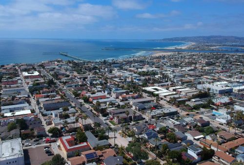 1704 Ebers St, San Diego CA  92107-3504 exterior