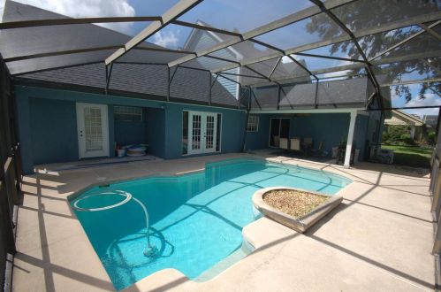 536 White River Dr, Orlando FL  32828-8938 exterior