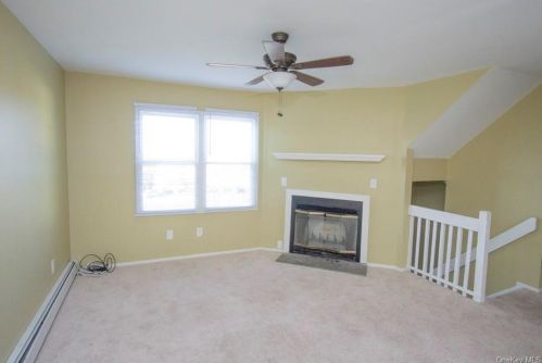 24 Franklin Pl, Washingtonville NY  10992-1355 exterior