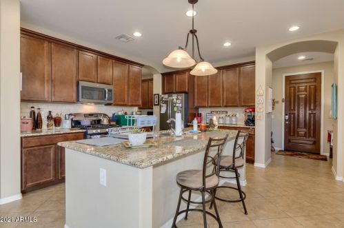 1044 Nancy Ln, Gilbert, AZ 85296-1426