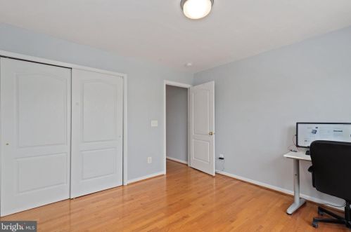 15843 Fourmile Creek Ct, Haymarket VA  20169-5427 exterior