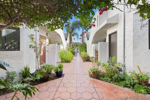 3775 Boundary St, San Diego, CA 92104-3845