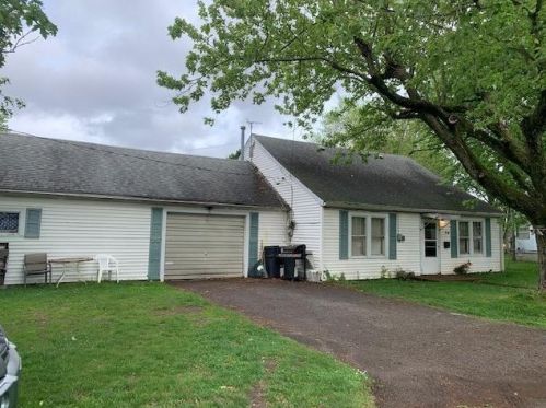 54 Center St, Clinton County OH  45169-1001 exterior