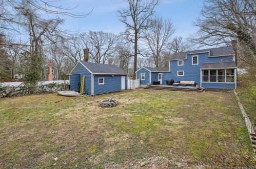 141 Cedarhurst Ln, Milford CT  06461-2721 exterior