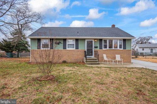 306 Veterans Dr, Palmyra NJ  08065-2319 exterior