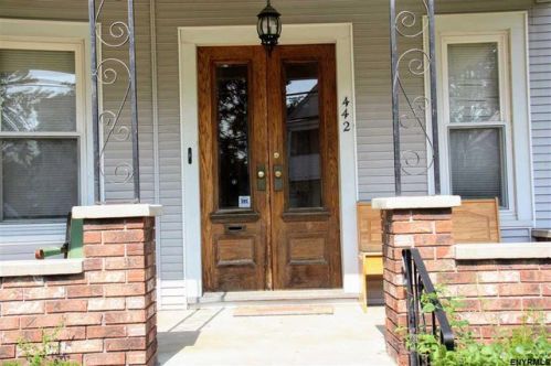 442 Eleanor St, Schenectady, NY 12306-3122