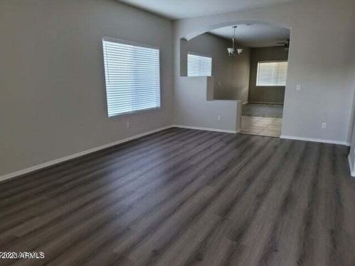 3717 Woodside Way, Gilbert AZ  85297-7725 exterior