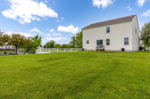 104 Glen Crossing Dr, Pataskala OH  43062-7090 exterior