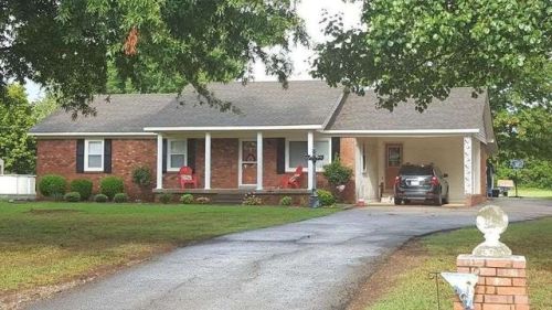 15 Dollar Rd, Three Way, TN 38343-6626