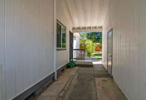 142 M St, Rio Linda CA  95673-2135 exterior