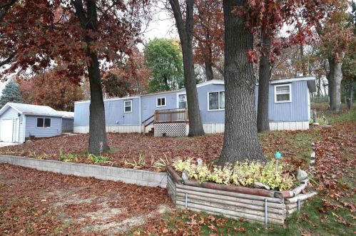318 Railroad St, Rio, WI 53960-9444