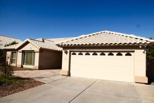 4118 Park View Ln, Glendale, AZ 85310-3216