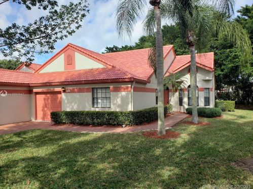 7954 Lexington Club Blvd, Delray Beach, FL 33446-3958