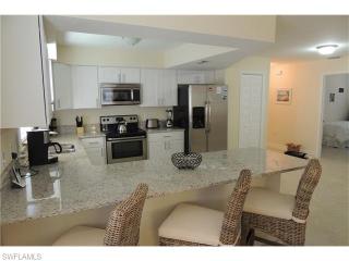 672 104th Ave, Naples FL  34108-3227 exterior