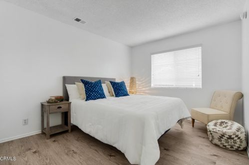 5239 Surfrider Way, Oxnard CA  93035-1070 exterior