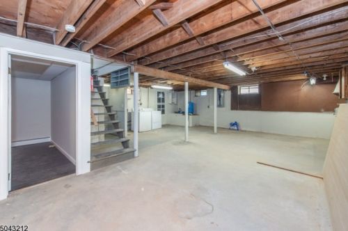 101 Mine Hill Rd, Oxford NJ  07863-3064 exterior