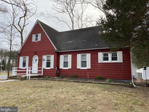 130 Shreve Ave, Barrington, NJ 08007-1507