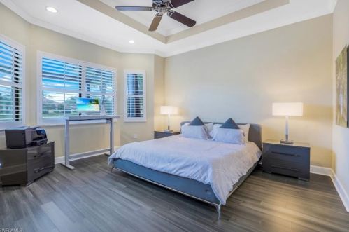 9366 Isla Bella Cir, Bonita Springs FL 34135-7274 exterior