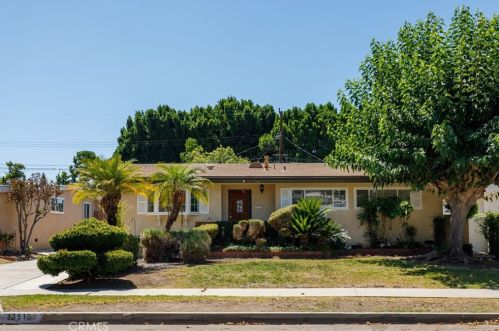 15516 Midcrest Dr, Whittier, CA 90604-2340