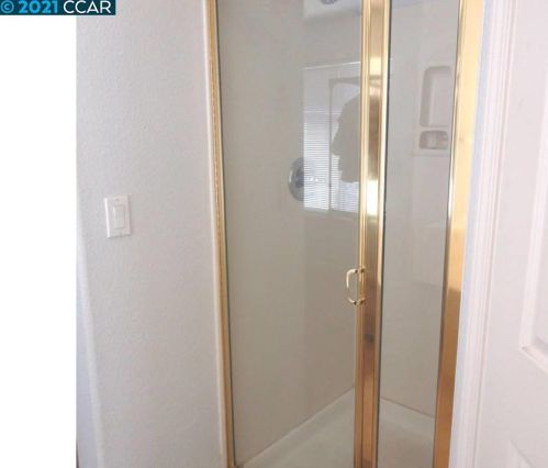 1337 Yosemite Cir, Oakley CA  94561-5205 exterior