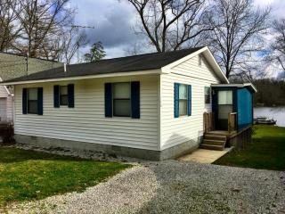 146 Linger Lake Trl, Crossville, TN 38571-3225