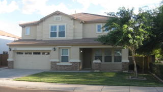 3921 Latham Way, Gilbert, AZ 85297-9496