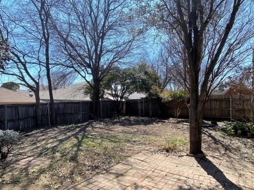601 Deauville Dr, Fort Worth, TX 76108-4667