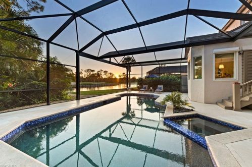 51 Grey Wing Pt, Naples, FL 34113-8406