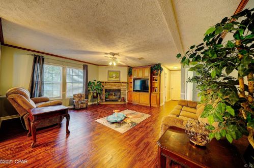 3140 Shadow Trl, Sunny Hills FL  32428-8414 exterior