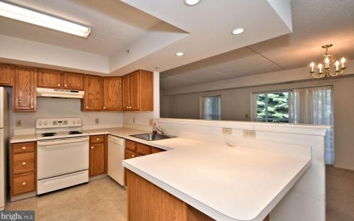 624 Brandon Rd, Norristown, PA 19403-3553