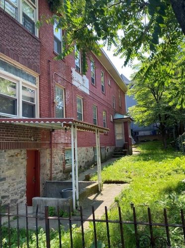 147 236th St, Bronx, NY 10470-2111