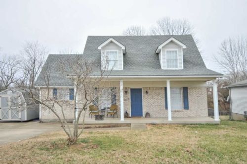 12428 Somerset Dr, Louisville, KY 40229-3529