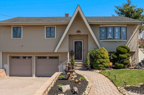 146 Russell St, Woodbridge, NJ 07095-2628