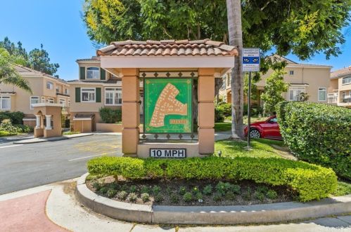 7150 Calabria Ct, San Diego CA 92122-5585 exterior