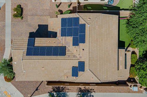 3150 Ivanhoe St, Gilbert, AZ 85295-9072