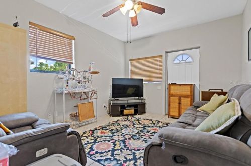 6534 18th Way, Saint Petersburg FL  33702-7146 exterior