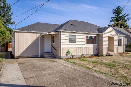 1365 Franklin St, Lebanon OR  97355-3953 exterior