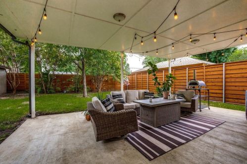 2108 Costa Mesa Dr, Dallas TX 75228-2037 exterior