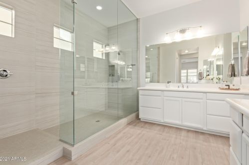 3731 Arabian Dr, Gilbert AZ  85296 exterior