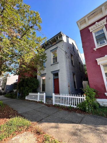 1234 Garrard St, Covington, KY 41011-3502