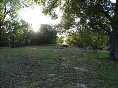 402 College Dr, Keene, TX 76059-2306