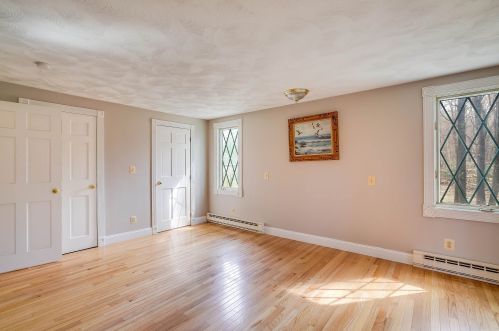 11 Stonewall Rd, Alton NH  03809-5149 exterior