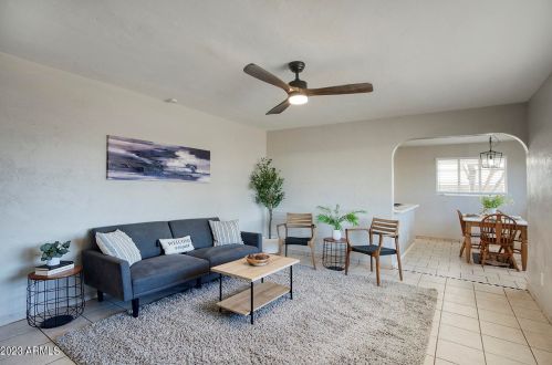 8713 30th Ave, Phoenix, AZ 85051-3916