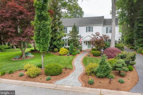 207 Peirce Rd, Wilmington, DE 19803-3729