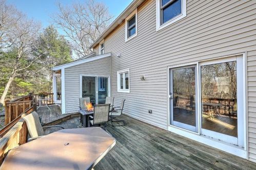 130 Pound Rd, Cumberland RI  02864-2704 exterior