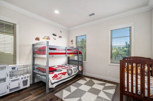 22 Shadybend, Irvine CA  92602-0844 exterior